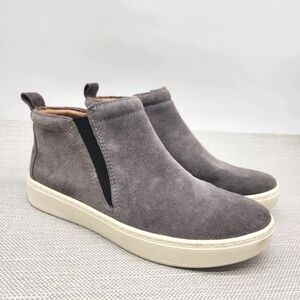 Sofft Size 6 M Gray Suede Ankle Bootie Arch Support High Top Comfort Pull On